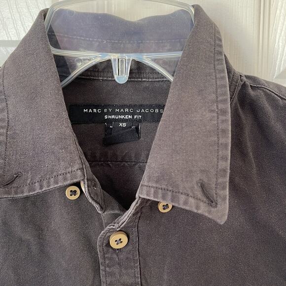 Marc by Marc Jacobs shrunken fit button down shirt in washed ink - Picture 2 of 3